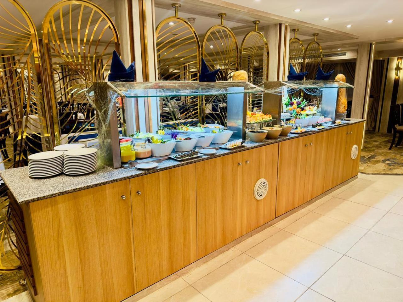 Ms Chateau Lafayette Nile Cruise - 4 Nights From Luxor Each Monday And 3 Nights From Aswan Each Friday Exterior photo